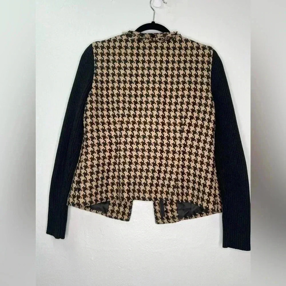 CAbi women's houndstooth tweed zip front cropped jacket
Sz 4 - Picture 4 of 16